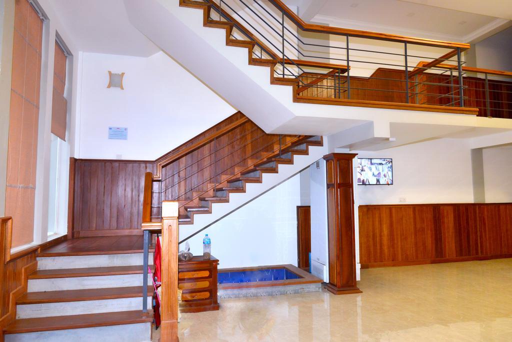 Happy​​ Family Guesthouse Kampot Bagian luar foto